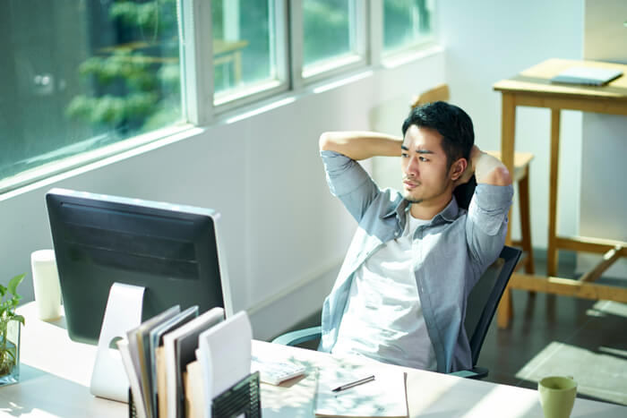 年間休日100日以上の「嘘」に要注意！